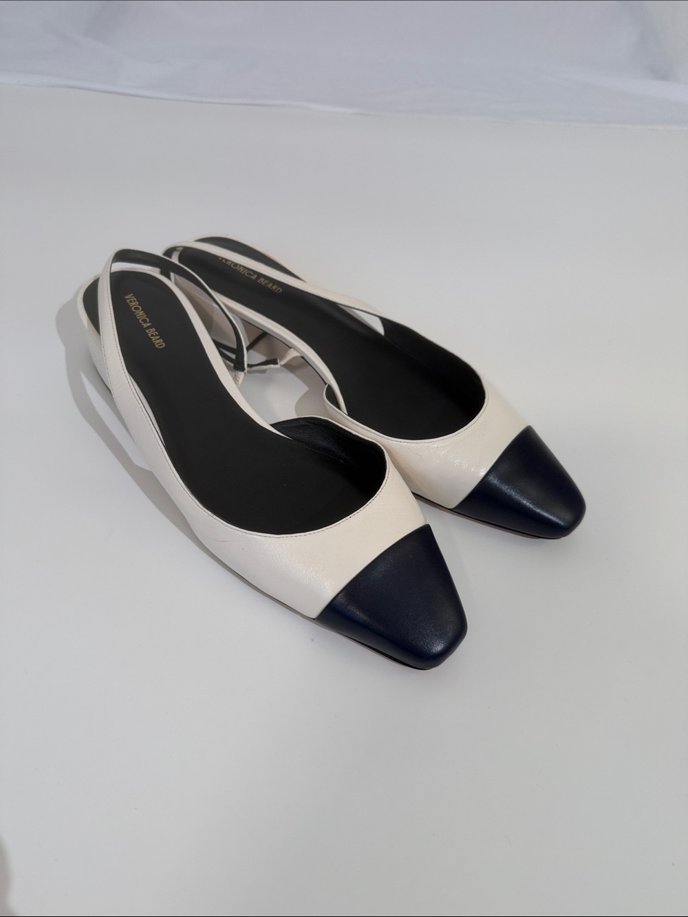 Veronica Beard Cecile Sling Back Low Heels Size 12 White And Navy Leather EUC